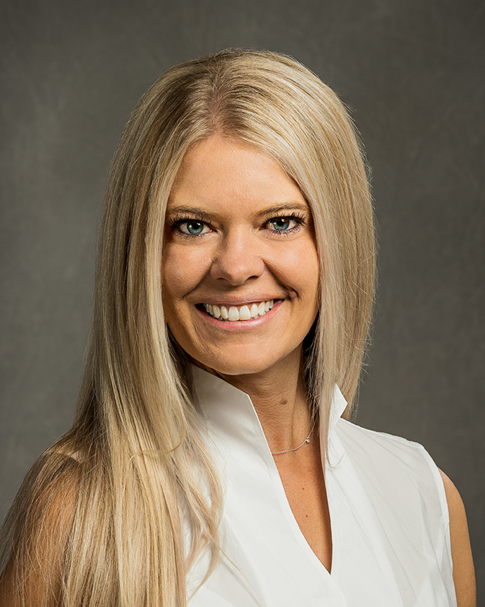 Erin  Arnett Photo