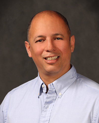 Randal  Villalovas Photo